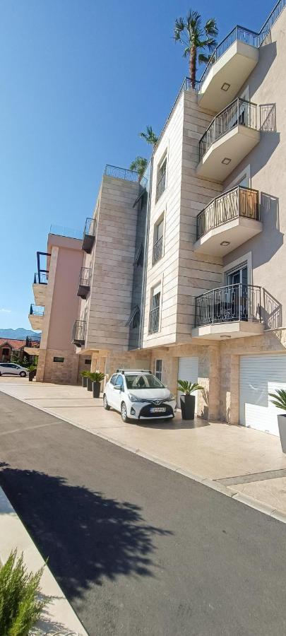 Eden Apartments Тиват Екстер'єр фото