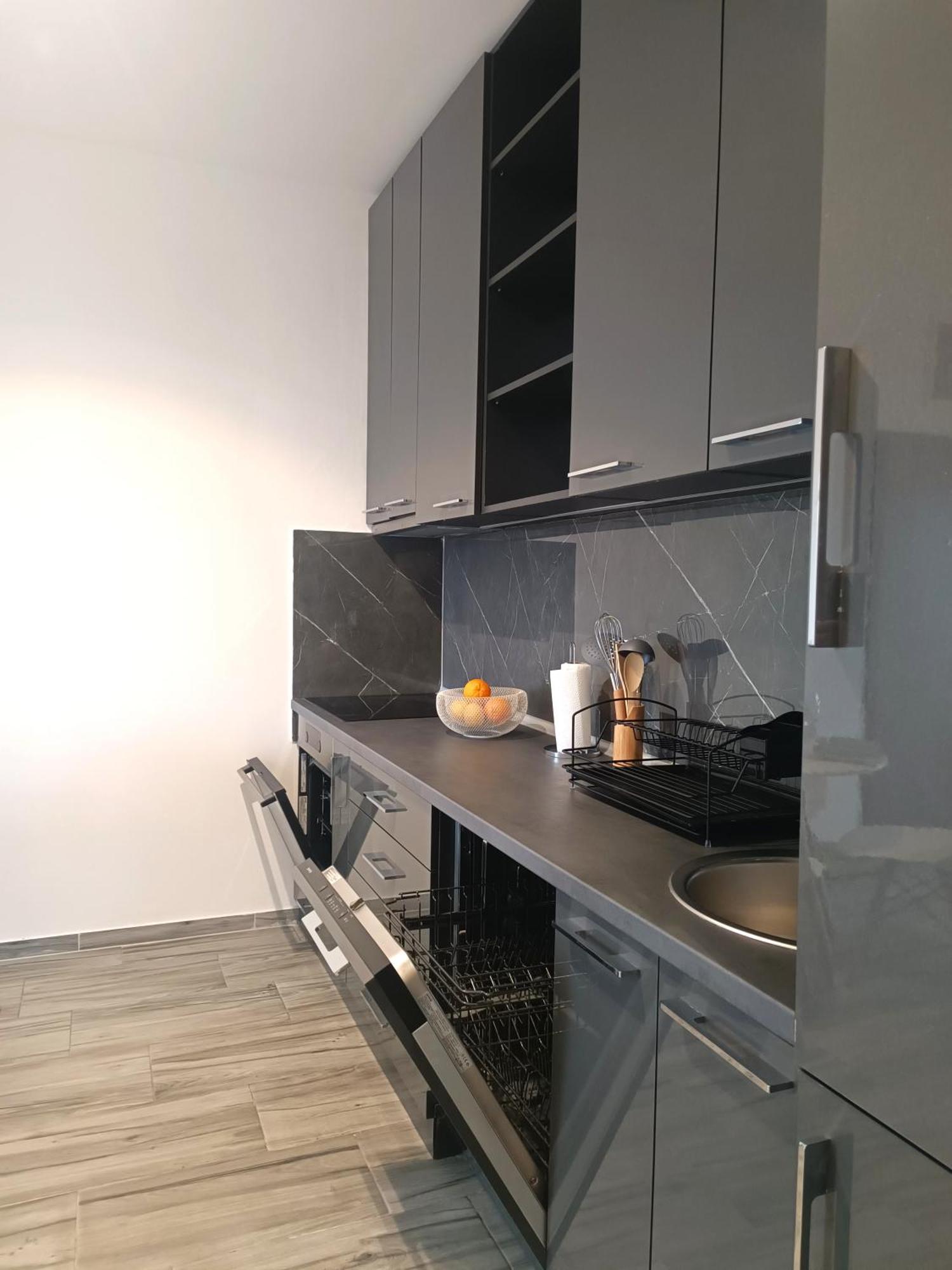 Eden Apartments Тиват Екстер'єр фото