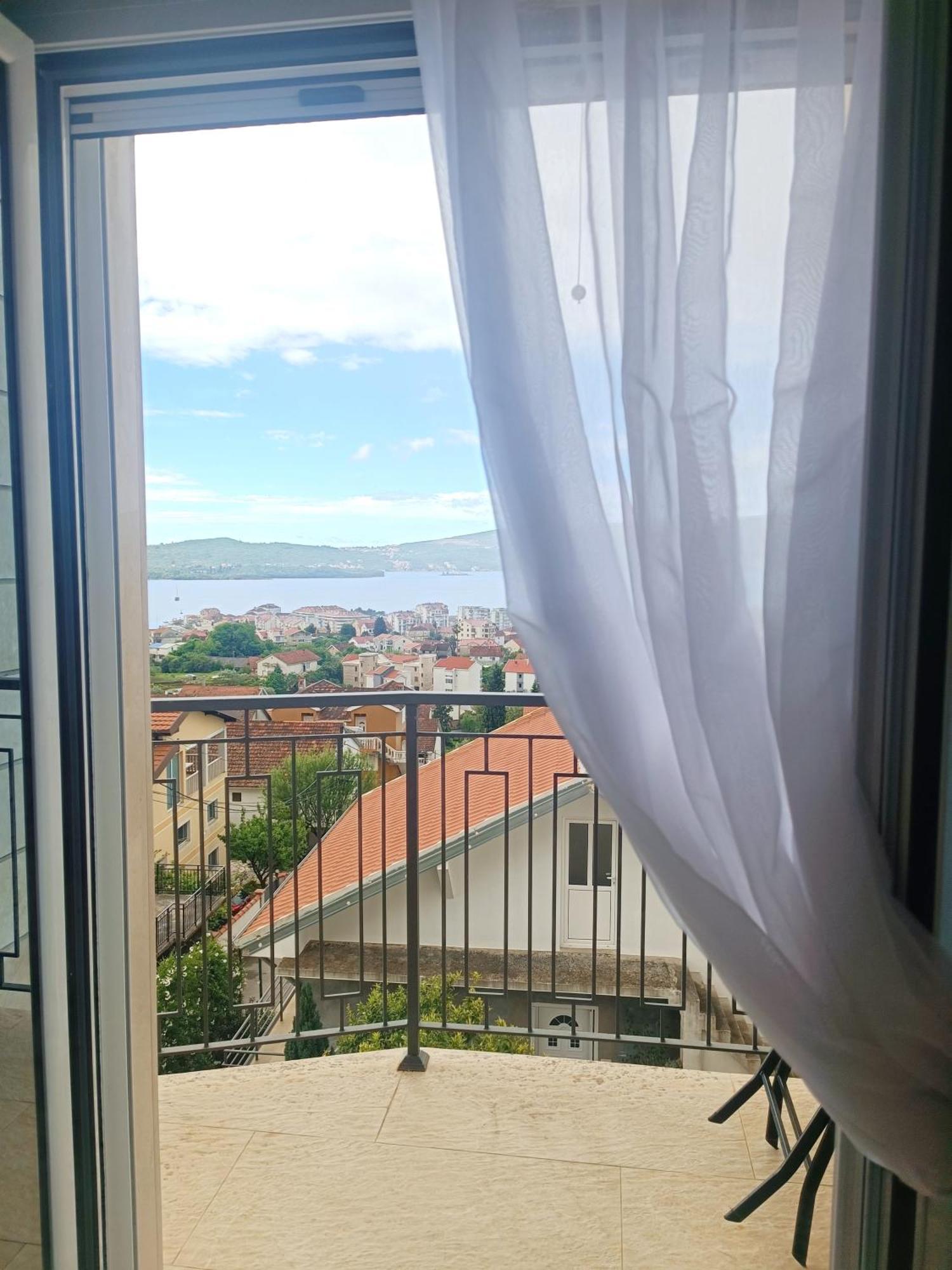 Eden Apartments Тиват Екстер'єр фото