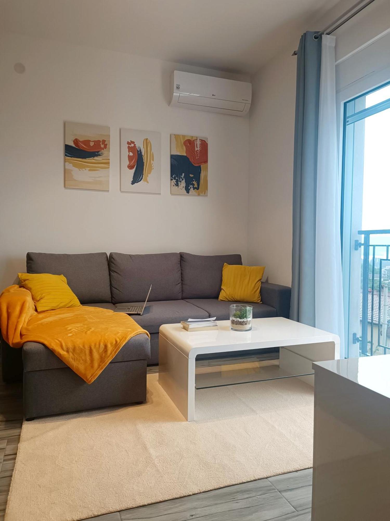 Eden Apartments Тиват Екстер'єр фото